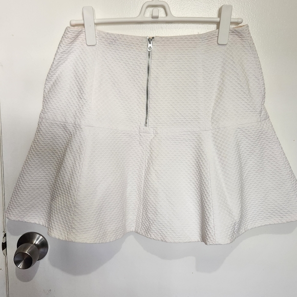 Ted Baker London Sumna Textured Skater Mini White Skirt Size 2 - Picture 3 of 6